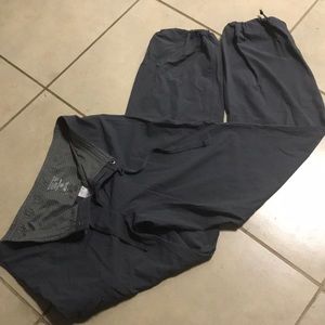 Women’s mountain hardwear pants